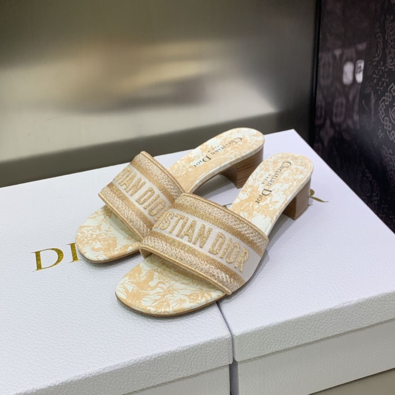 ch**an D*or slippers
